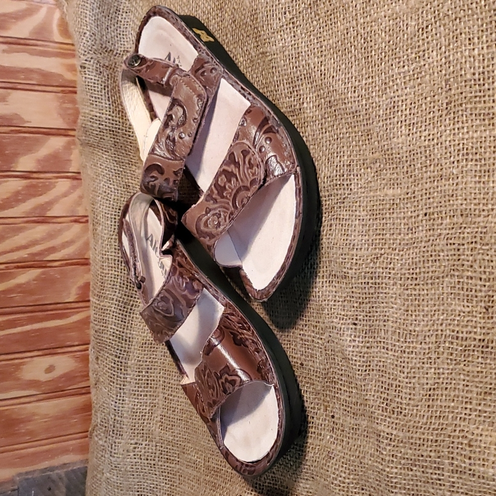 Alegria pg lite brown leather sandal